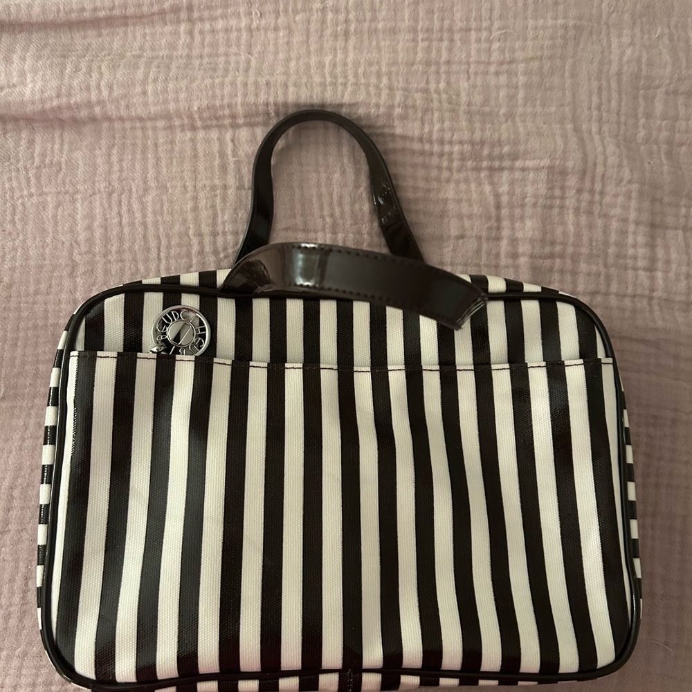 Henri Bendel make up bag